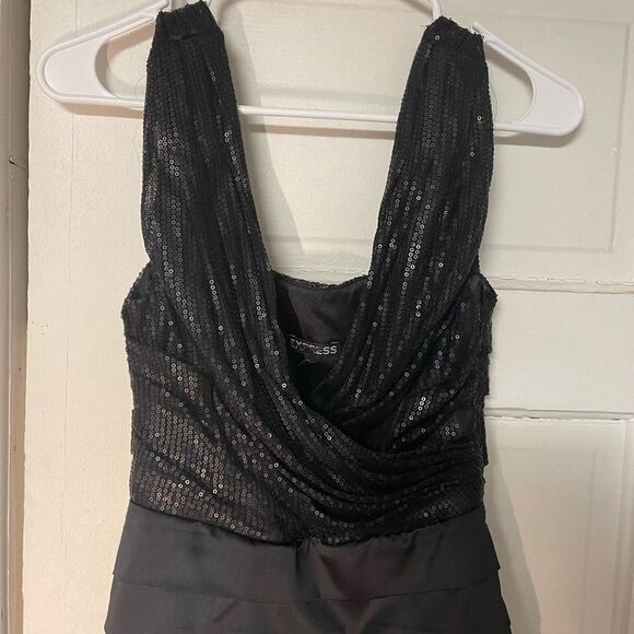 Express sequins detail black dress - Picture 2 of 10